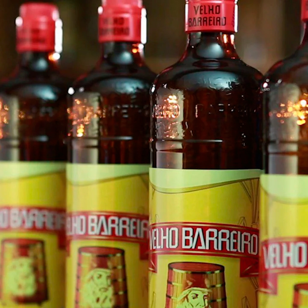 A História da Cachaça Velho Barreiro