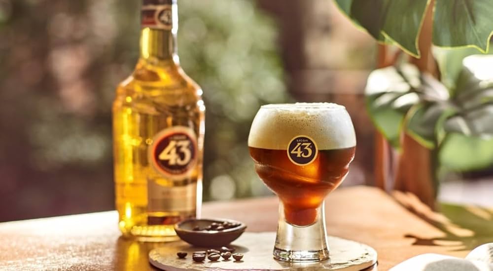 O Mistério da Receita Original do Licor 43: Tradição, Segredo e Sabor