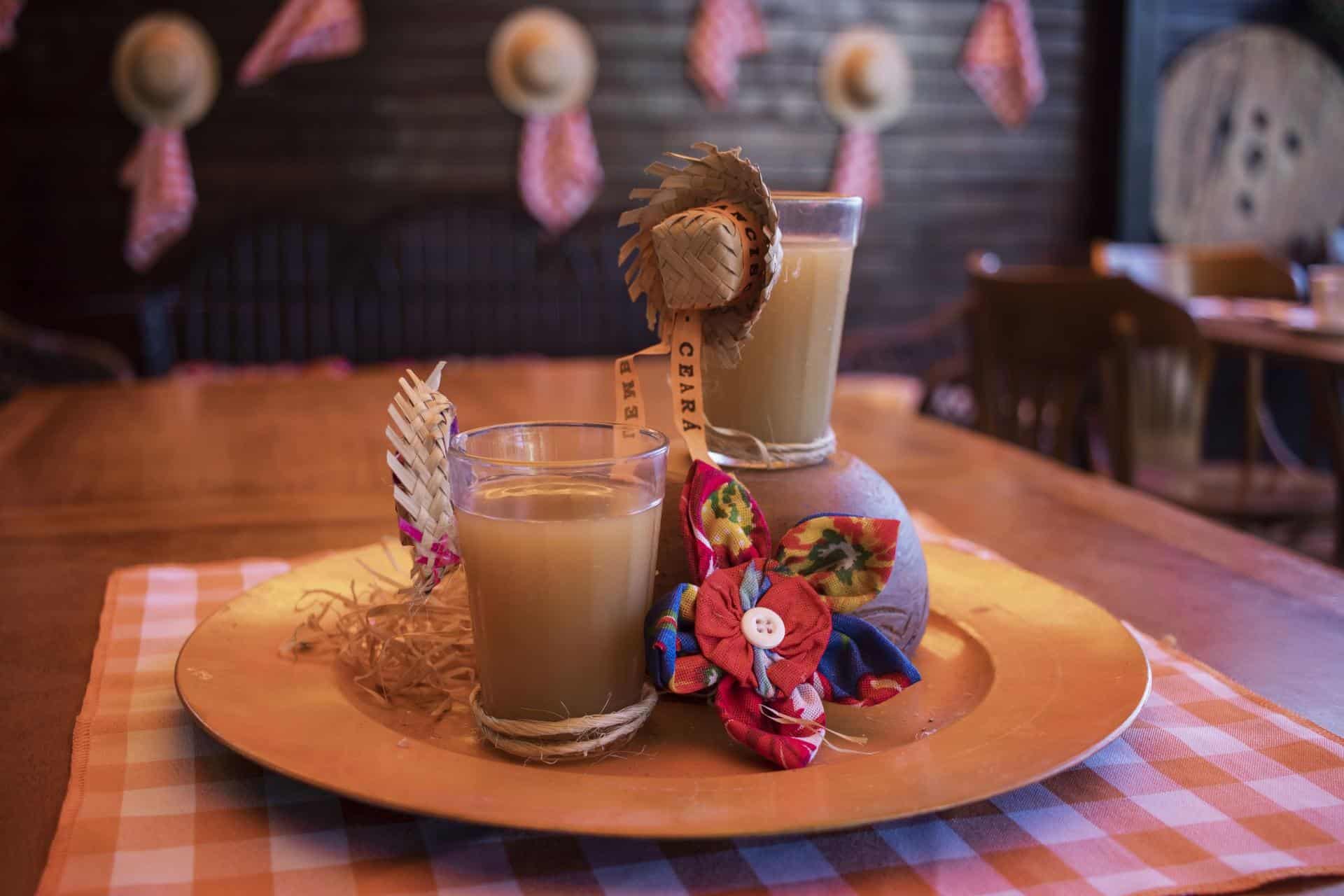 Bebidas típicas brasileiras que você precisa conhecer
